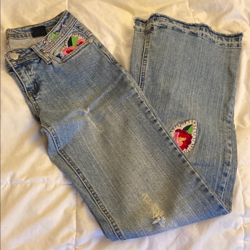 Vintage Stylish Low Rise Embroidered Women's Jeans